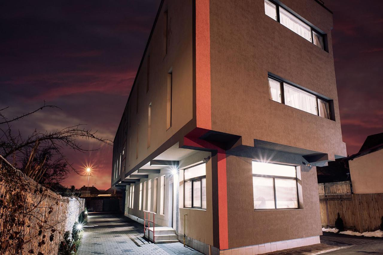 Vila William'S Braşov Exteriör bild