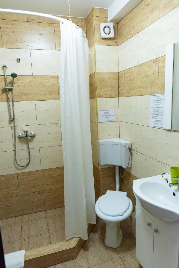 Vila William'S Braşov Exteriör bild